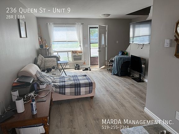 4th image of 236 Queen St Unit 9