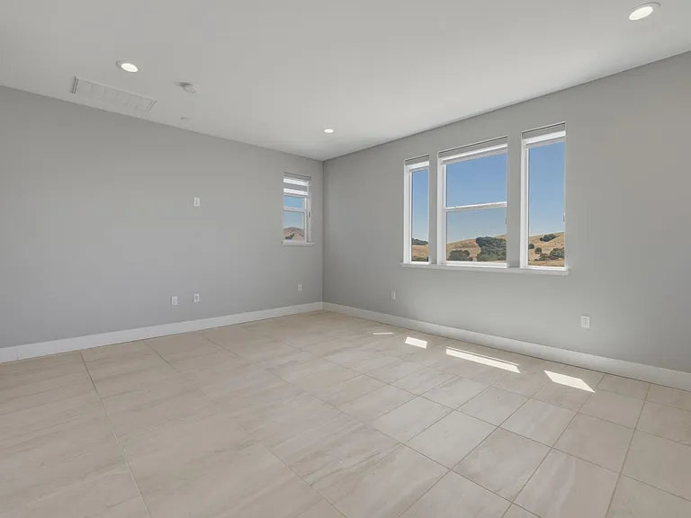 1230 Mateo Miller Cir — Photo 49