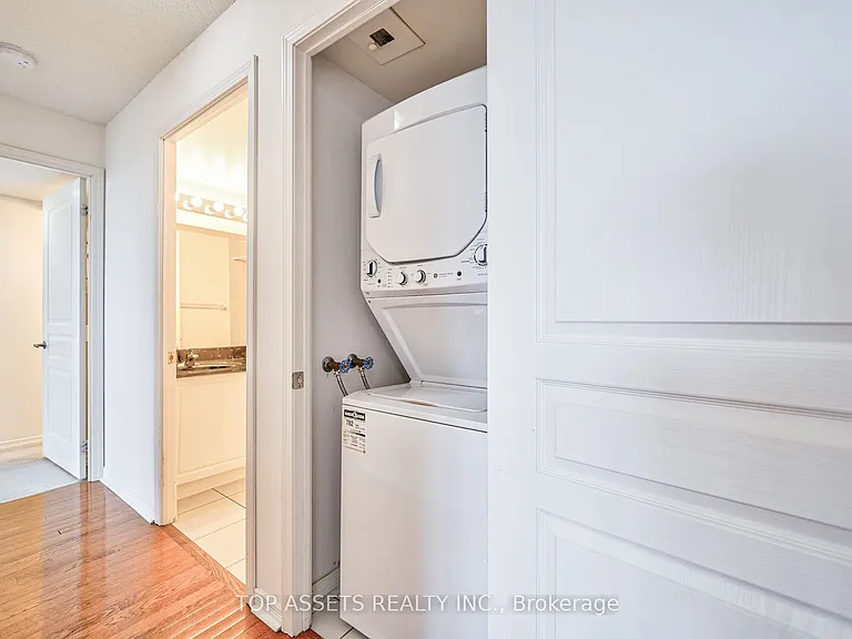 509 Beecroft Rd #1908 — Photo 20