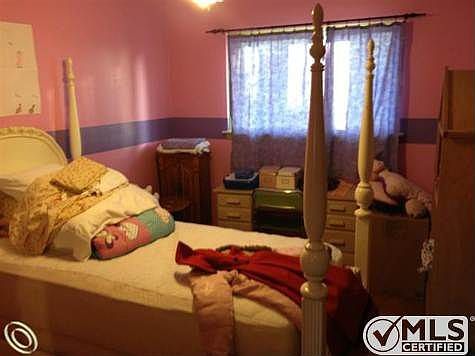 bedroom3.JPG