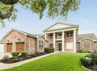 11 Quintana Pl, Galveston, TX 77554