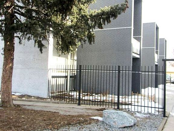 2nd image of 1030 Dayton St APT 1