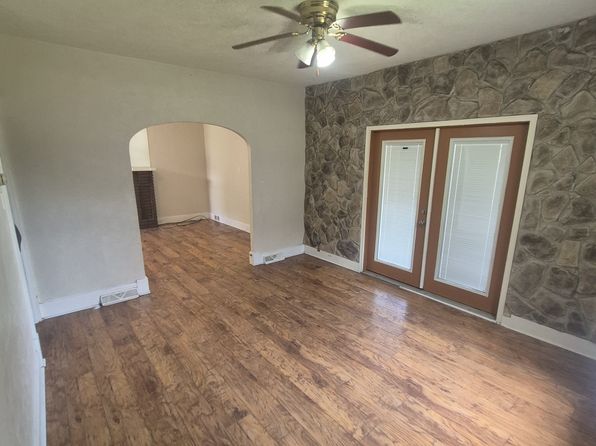 402 Ferndale Ave