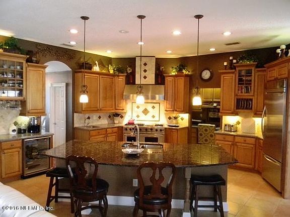 5th image of 4833 Nahane Way