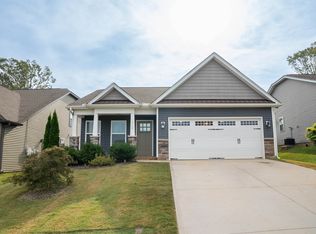 340 Greymark Ln, Boiling Springs, SC 29316