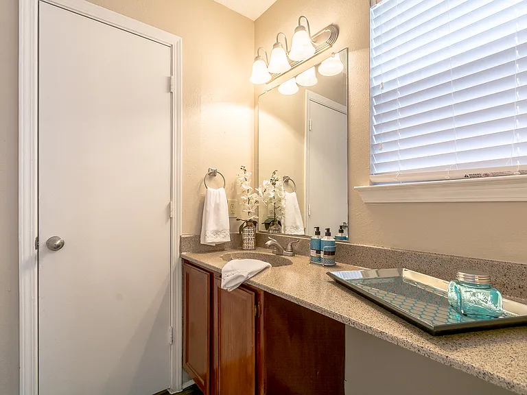 Amberly Village Townhomes — Photo 19