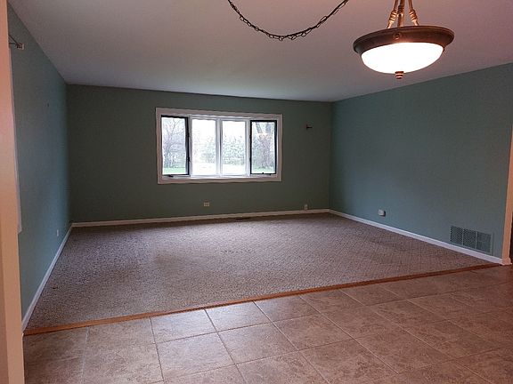 3rd image of 8740 W 169th St