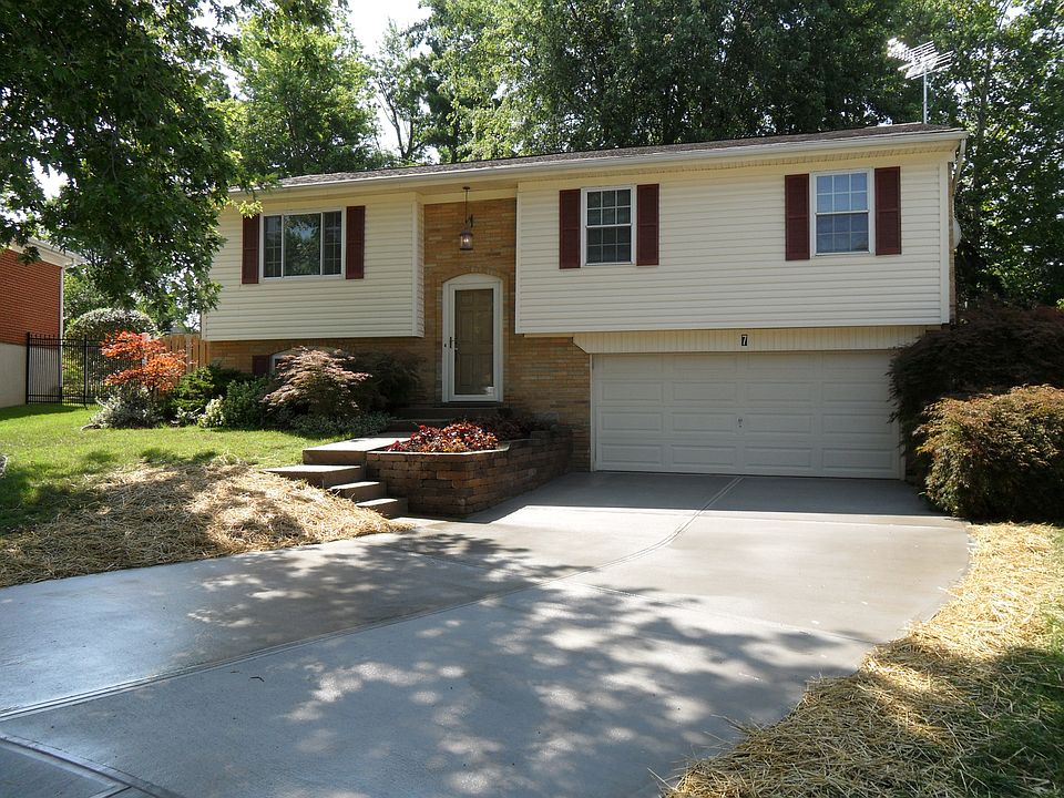 1st image of 7 Creekstone Cir