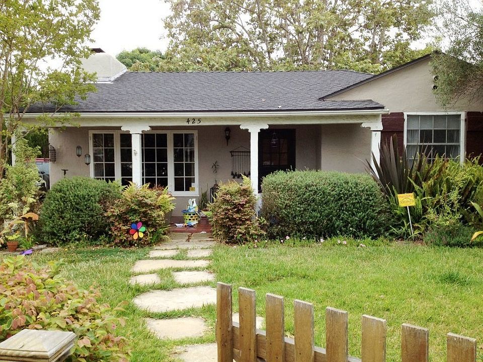 1st image of 425 Stanley Dr