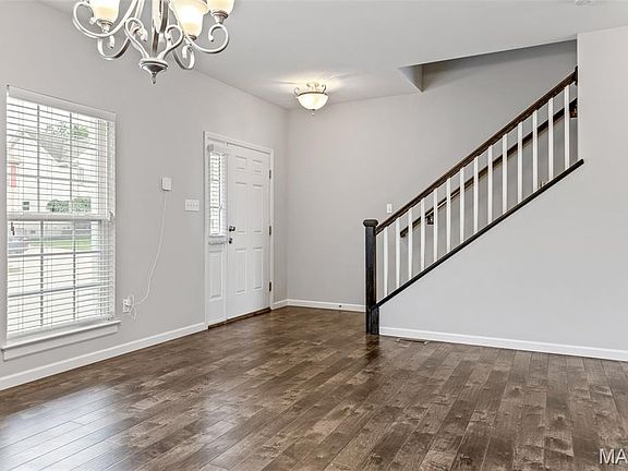 3rd image of 3317 Bridgeton Trails Dr