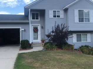 4125 Whirlwind Dr NE, Rockford, MI 49341