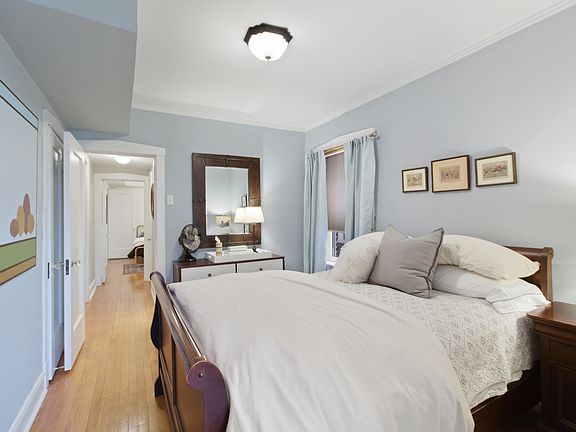 2nd image of 1624 W Olive Ave #2