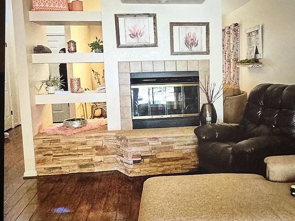 5th image of 11291 E POINSETTIA Drive E