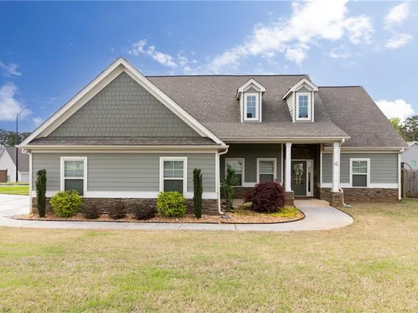 56 Unicoi Dr, Dallas, GA 30132