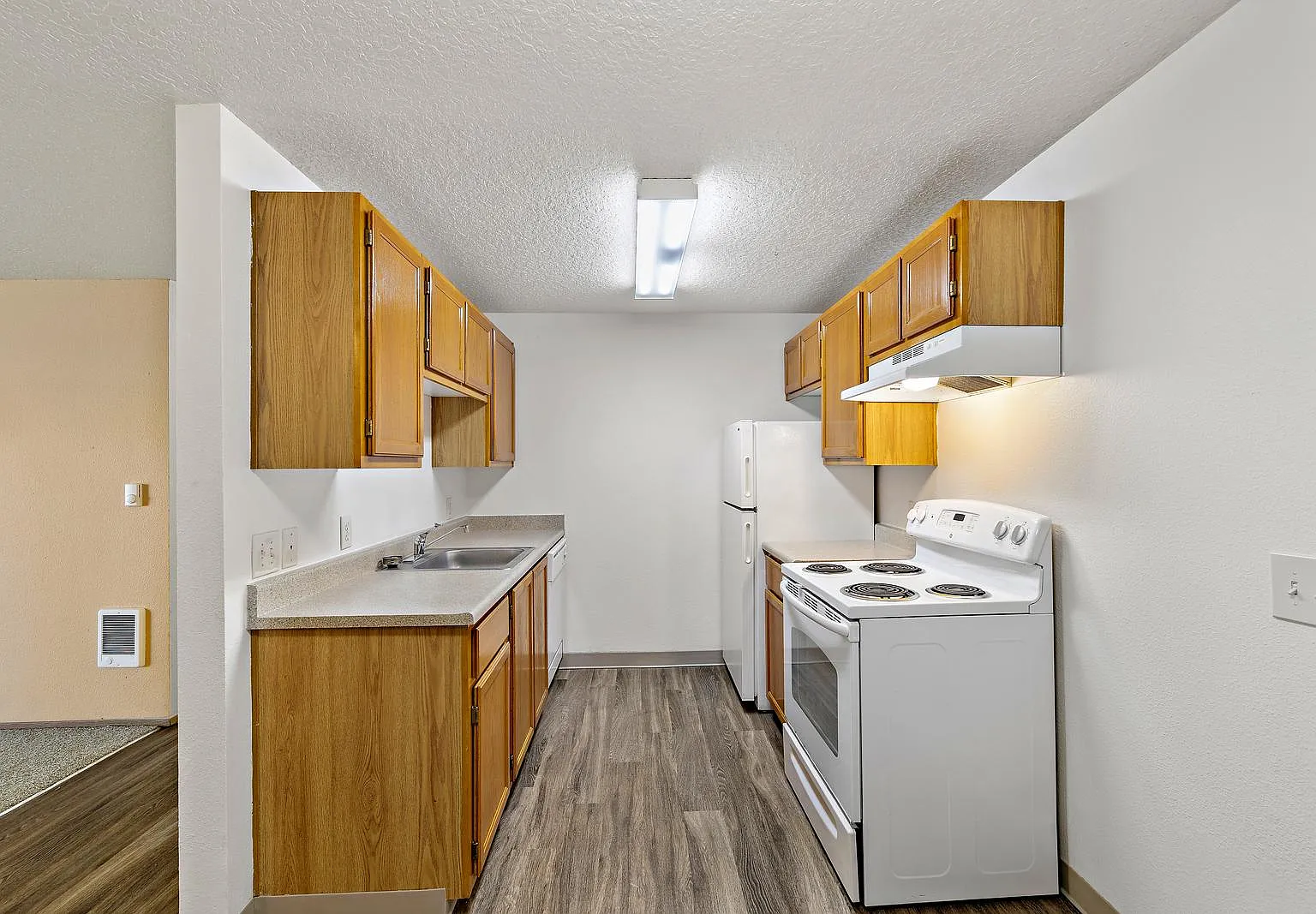Cedar Creek Village — Photo 1