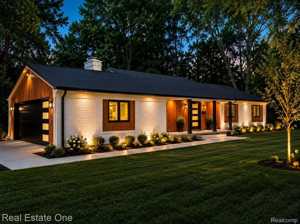 786 S Cranbrook Rd, Bloomfield Hills, MI 48301