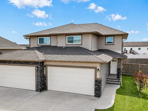 66 N Ranchers Close, Lacombe, AB T4L 0H9