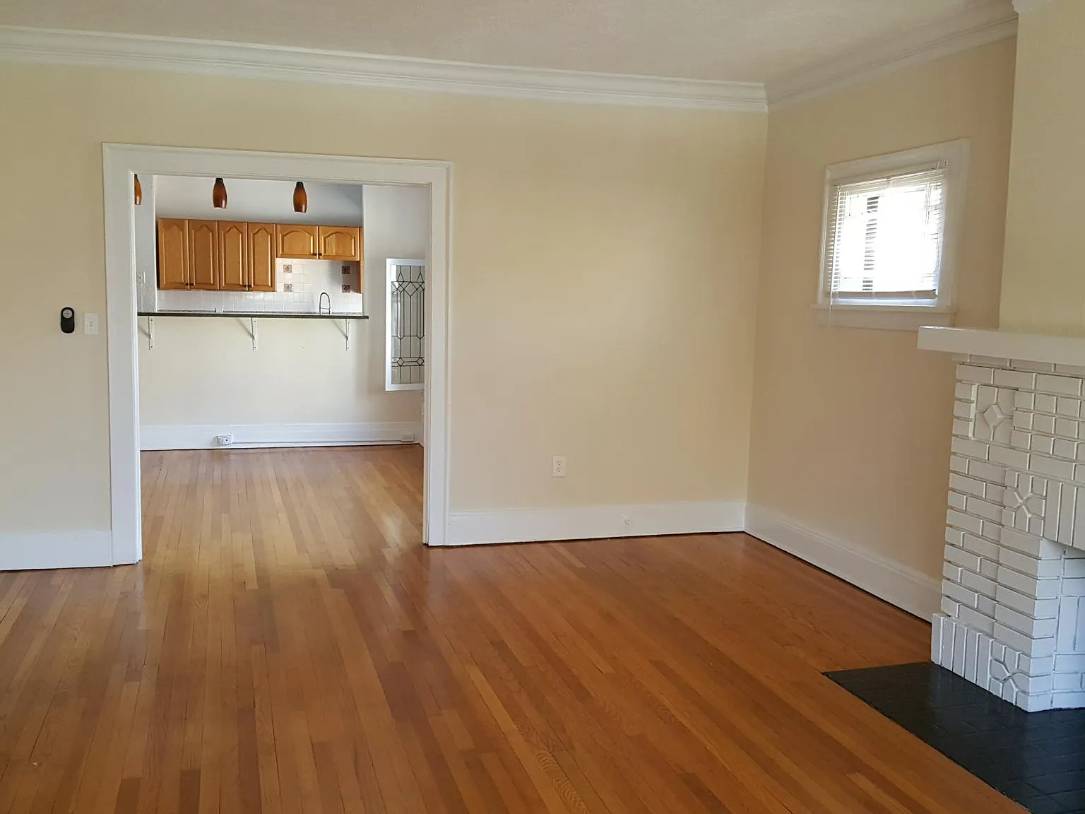2 bed, 1300 sqft, $1,195 — Photo 3