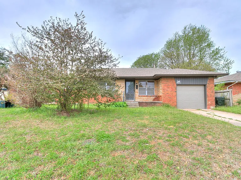 721 E Bouse Dr — Photo 3