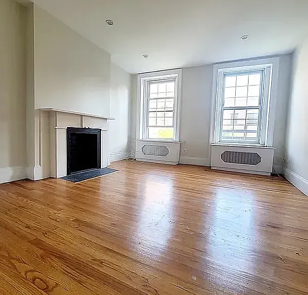 226 E 59th St #5U — Photo 2
