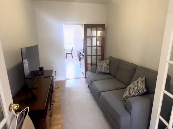 305 Park Avenue image 13 of 19