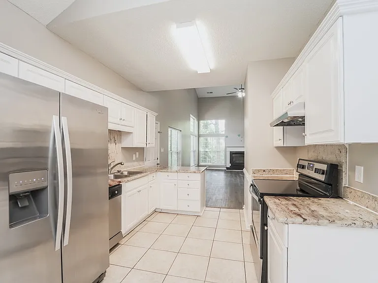 8433 Cullingford Ln — Photo 8