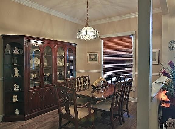 5th image of 111 Whispering Pine Dr