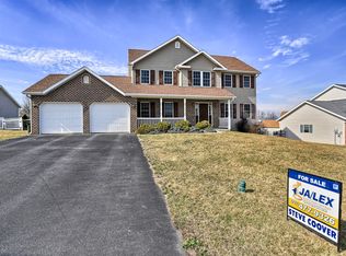 407 Freedom Dr, Shippensburg, PA 17257