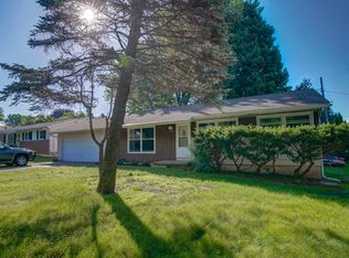 1121 Hackberry Ln, Madison, WI 53713