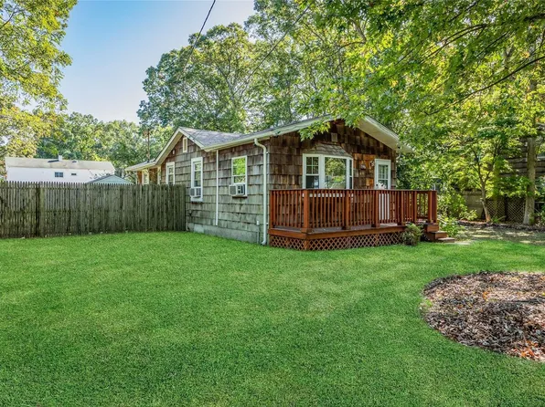 145 Magnolia Drive, Selden, NY 11784