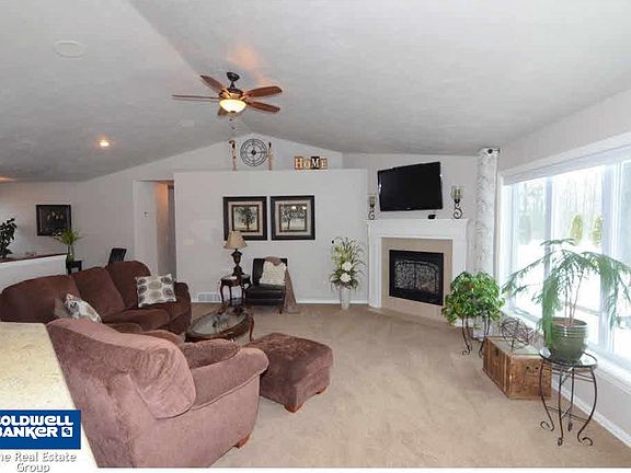 4th image of 1039 Aldine Ct