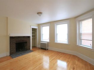 6 Craigie Cir, Cambridge, MA 02138
