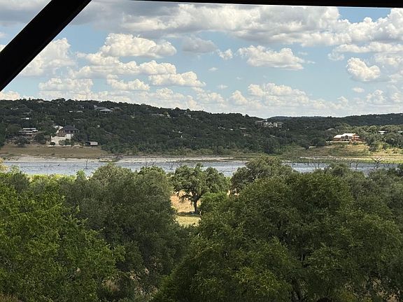 4th image of 1832 Canyon Lake Dr