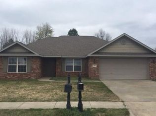 554 Mulberry Ln, Bethel Heights, AR 72764
