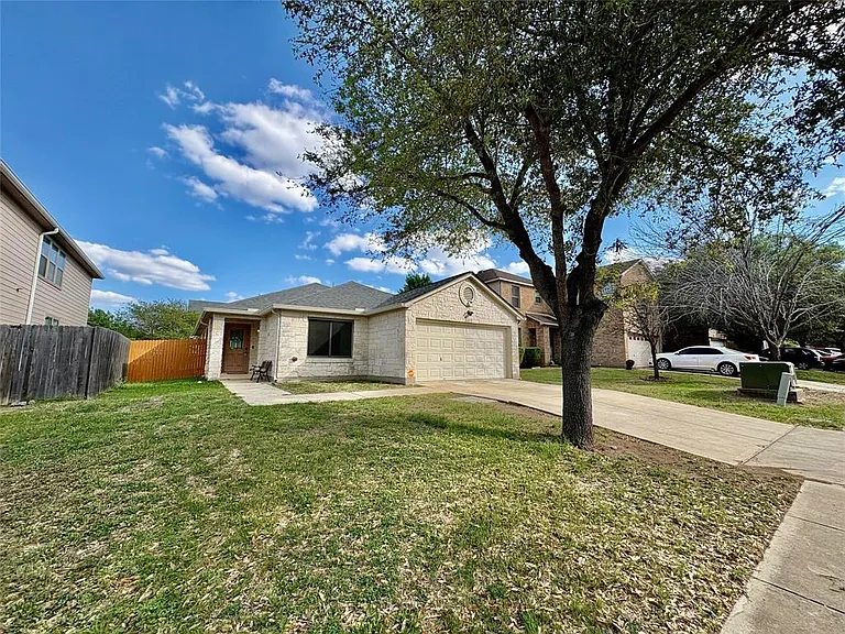 8003 Bannock Ln — Photo 2