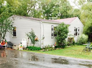 2 New York Ave, Dartmouth, MA 02747