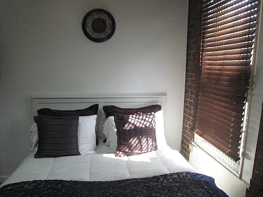 Rented by Cooper & Cooper Real Estate | media 11