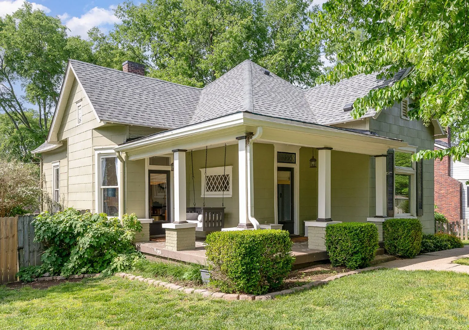 Sylvan Park Craftsman! — Photo 2