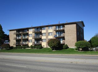 4009 W 93rd Pl APT 2D, Oak Lawn, IL 60453