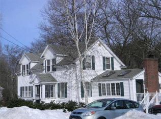 28 Longwood Rd, Reading, MA 01867