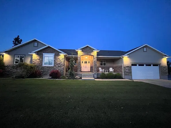 3037 W Ridgeline Rd, Stockton, UT 84071