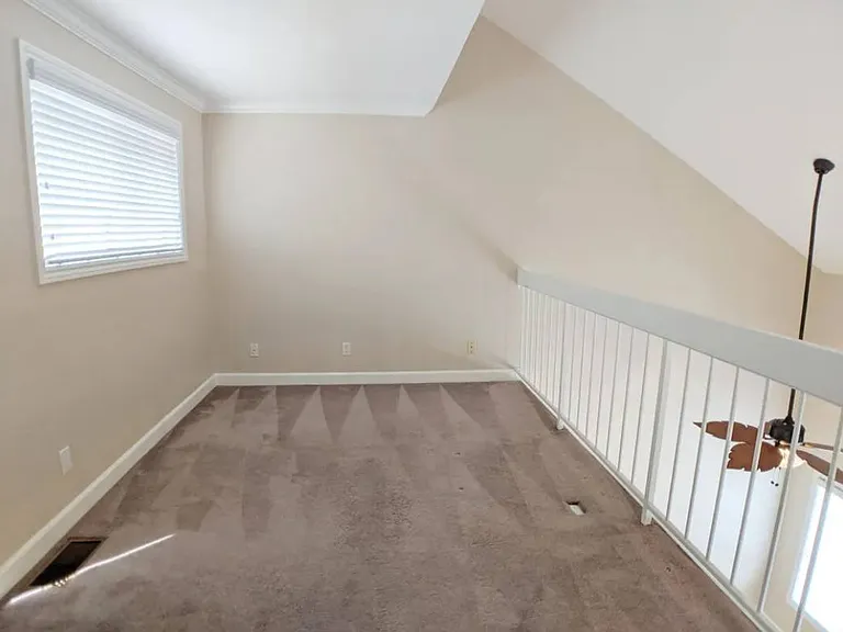 Carmelina Lofts — Photo 27