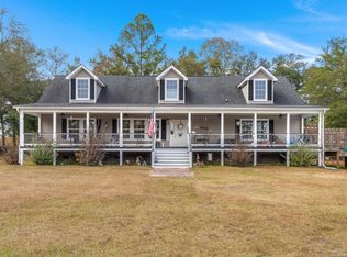 320 Brinson Ln, Bonneau, SC 29431