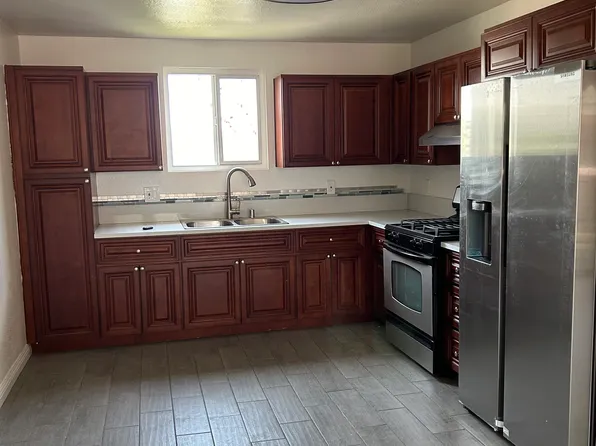 221 S 47th St S #11, San Diego, CA 92113
