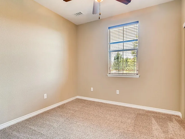 9139 Viaggio Way — Photo 19