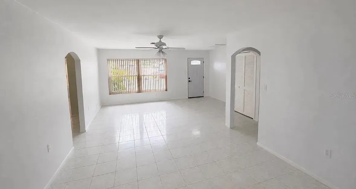3 bed, 1622 sqft, $2,500 — Photo 2