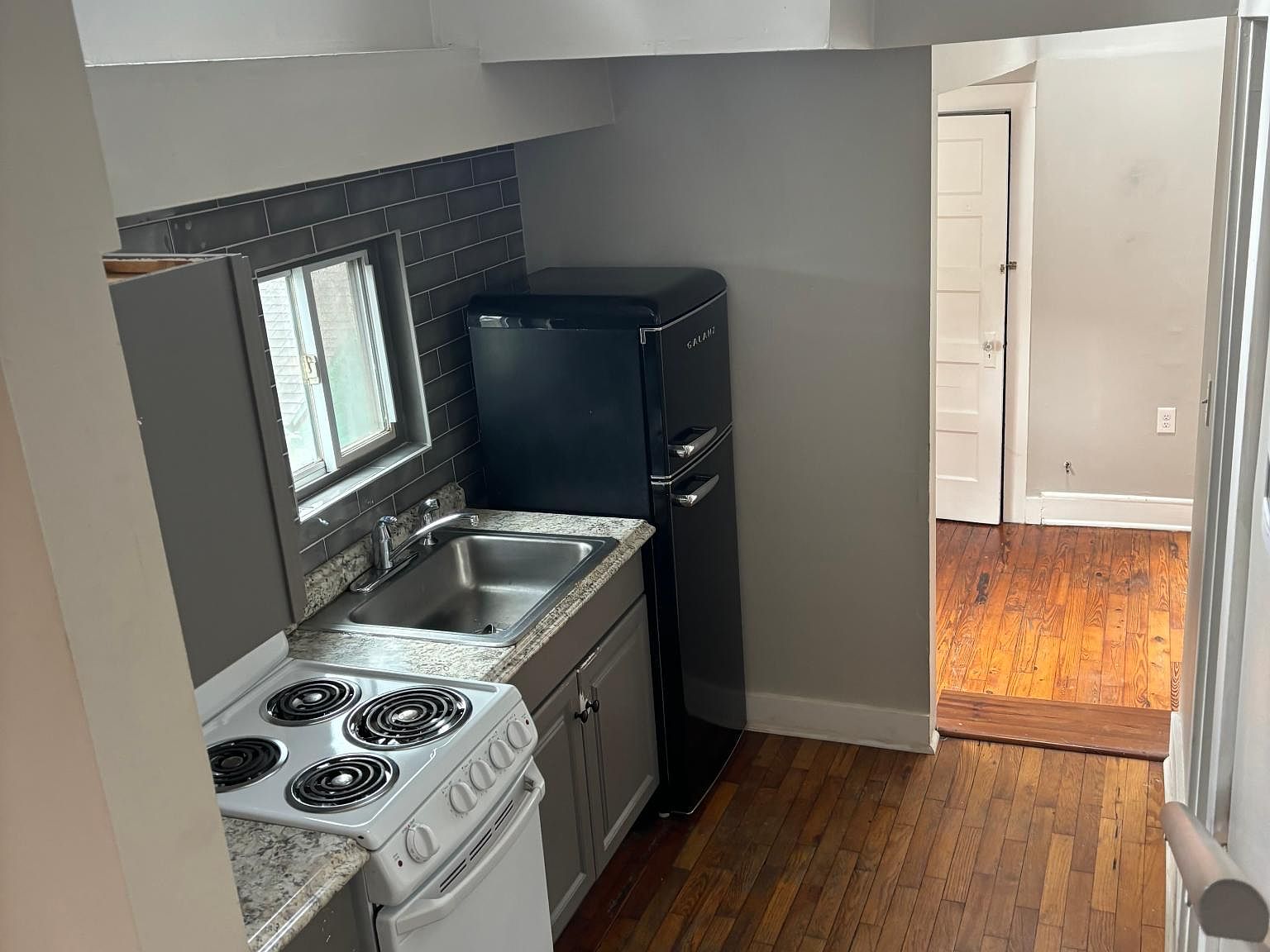 523 Holderness St SW 8, Atlanta, GA 30310 Zillow