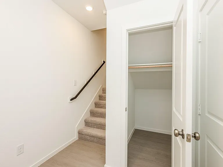 2135 Salinas Dr — Photo 4