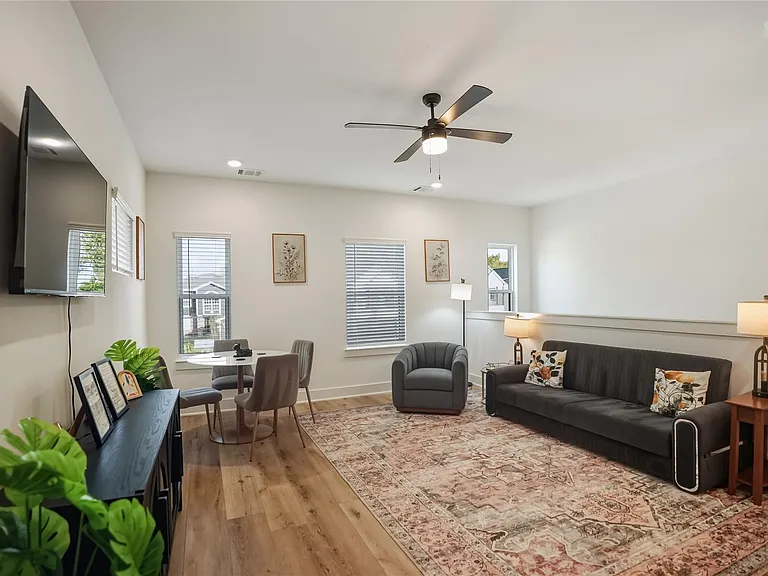 8017 Cora St #B — Photo 8