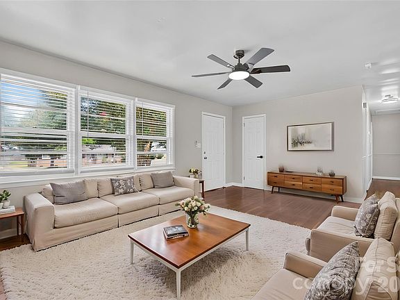 3rd image of 2216 Milton Rd